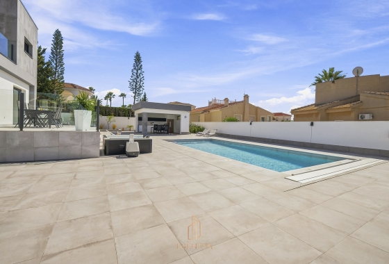 Reventa - Villa - Ciudad Quesada