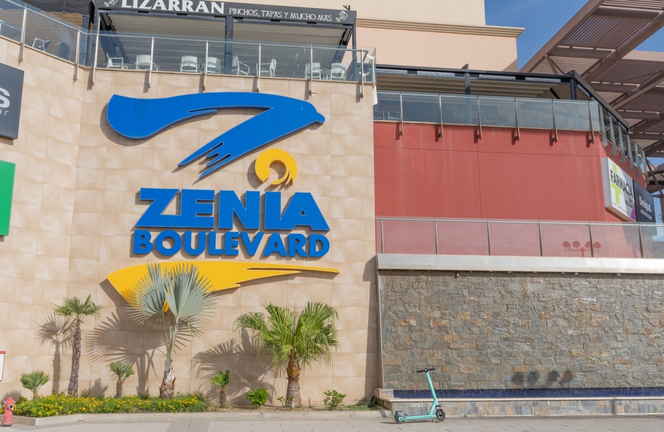 Resale - Semi-detached - Orihuela Costa - Res. Las Filipinas