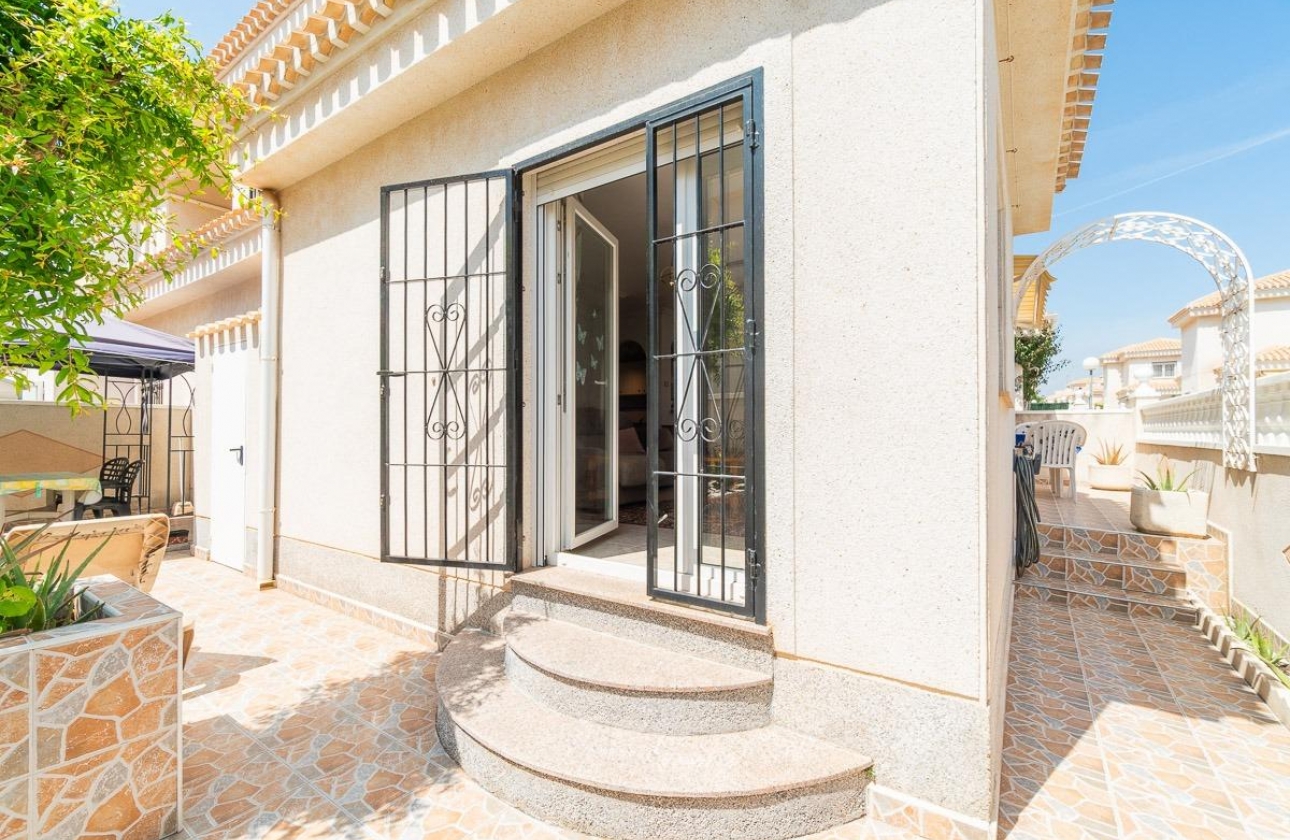 Rynek wtórny - Szeregowiec - Orihuela Costa - Playa Flamenca