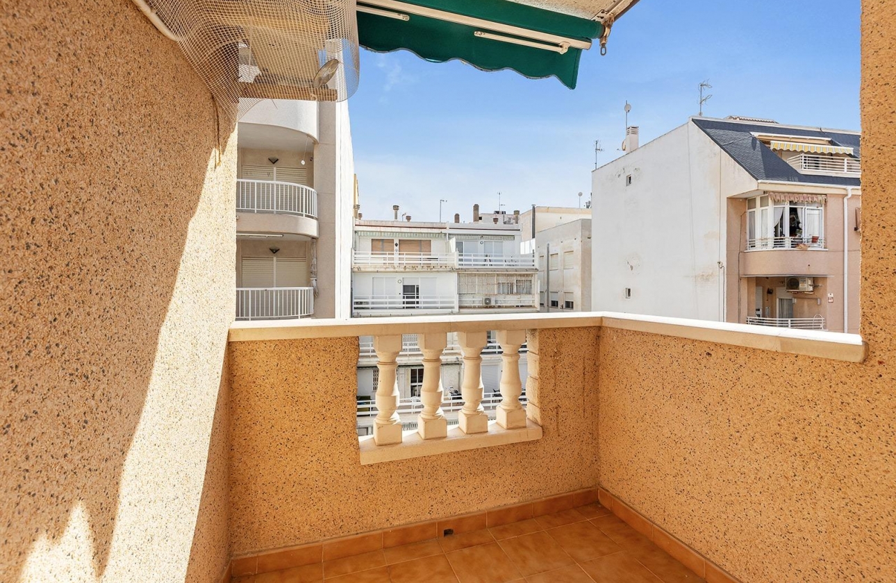 Resale - Apartment - Torrevieja - Centro