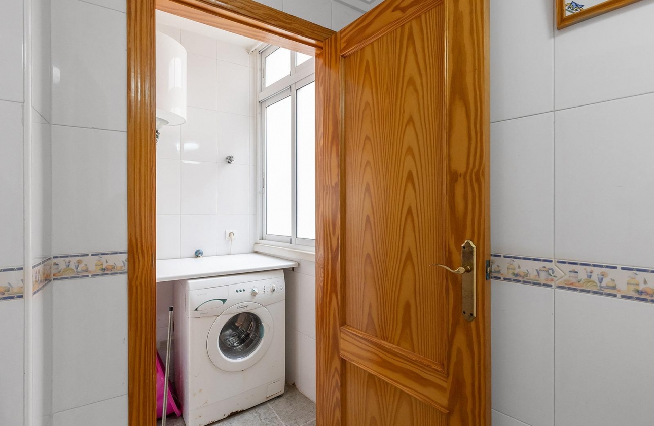 Resale - Apartment - Torrevieja - Centro