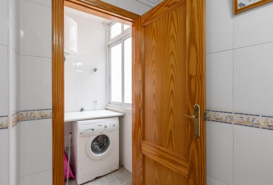 Resale - Apartment - Torrevieja - Centro