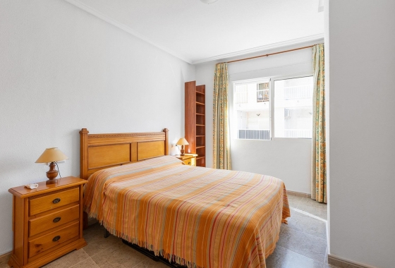 Resale - Apartment - Torrevieja - Centro