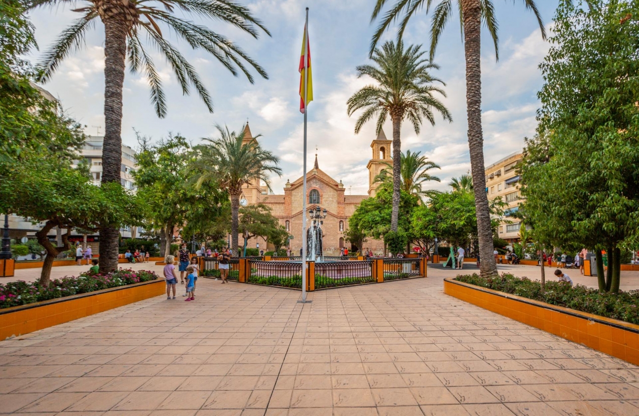 Resale - Apartment - Torrevieja - Centro