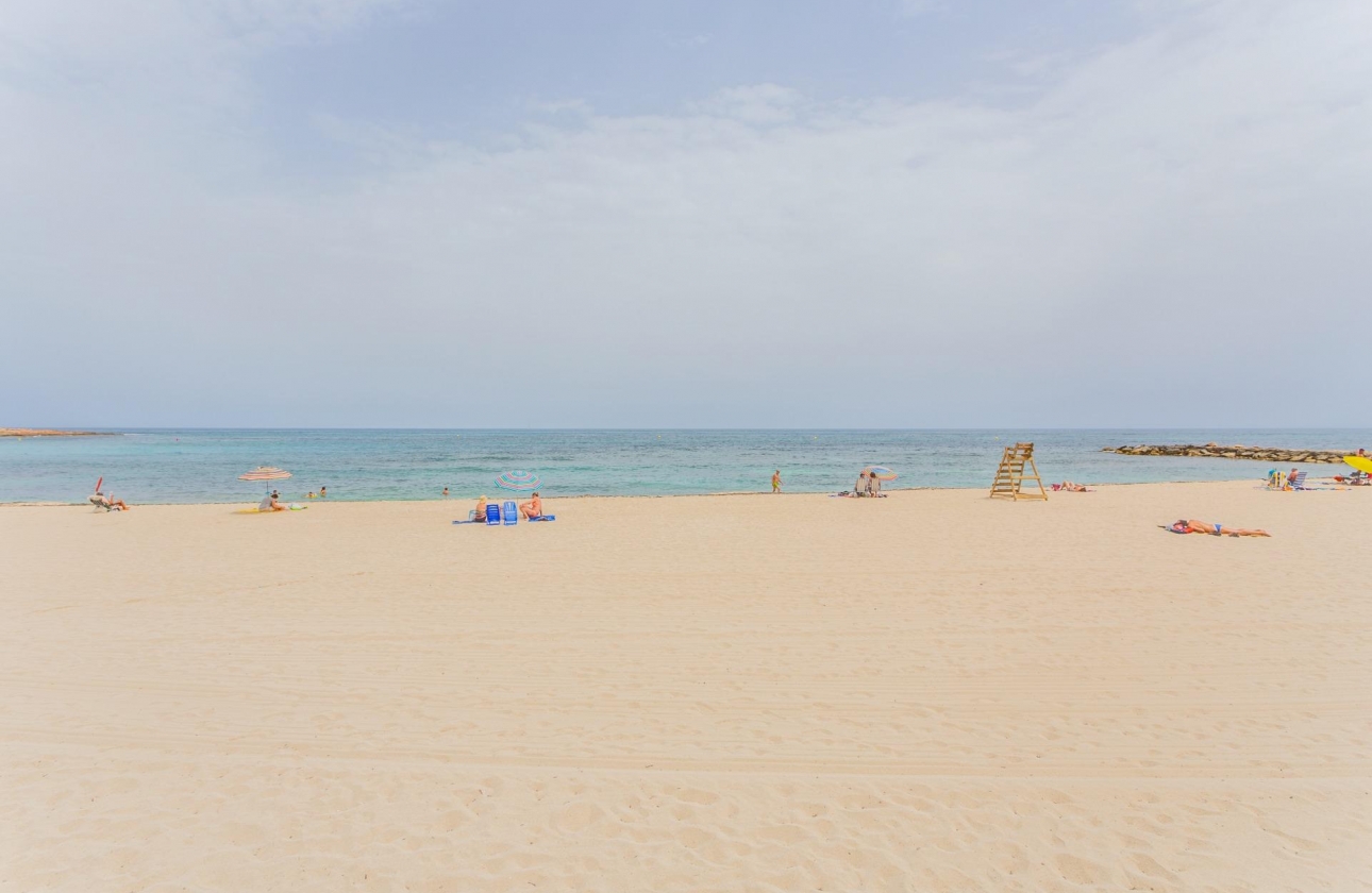 Resale - Apartment - Torrevieja - Centro