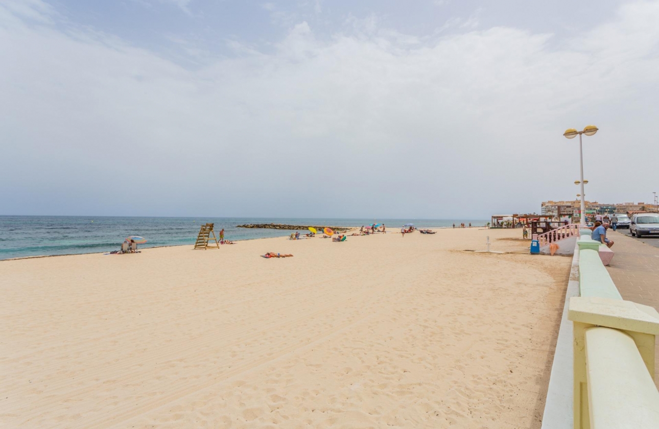 Resale - Apartment - Torrevieja - Centro