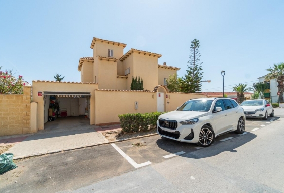 Rynek wtórny - Villa - Torrevieja - La Mata