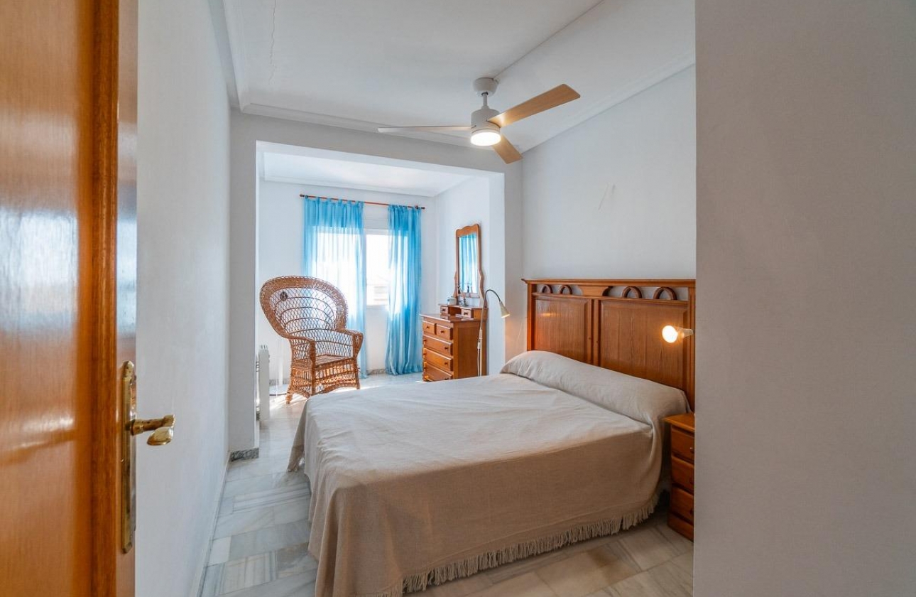 Rynek wtórny - Villa - Torrevieja - La Mata