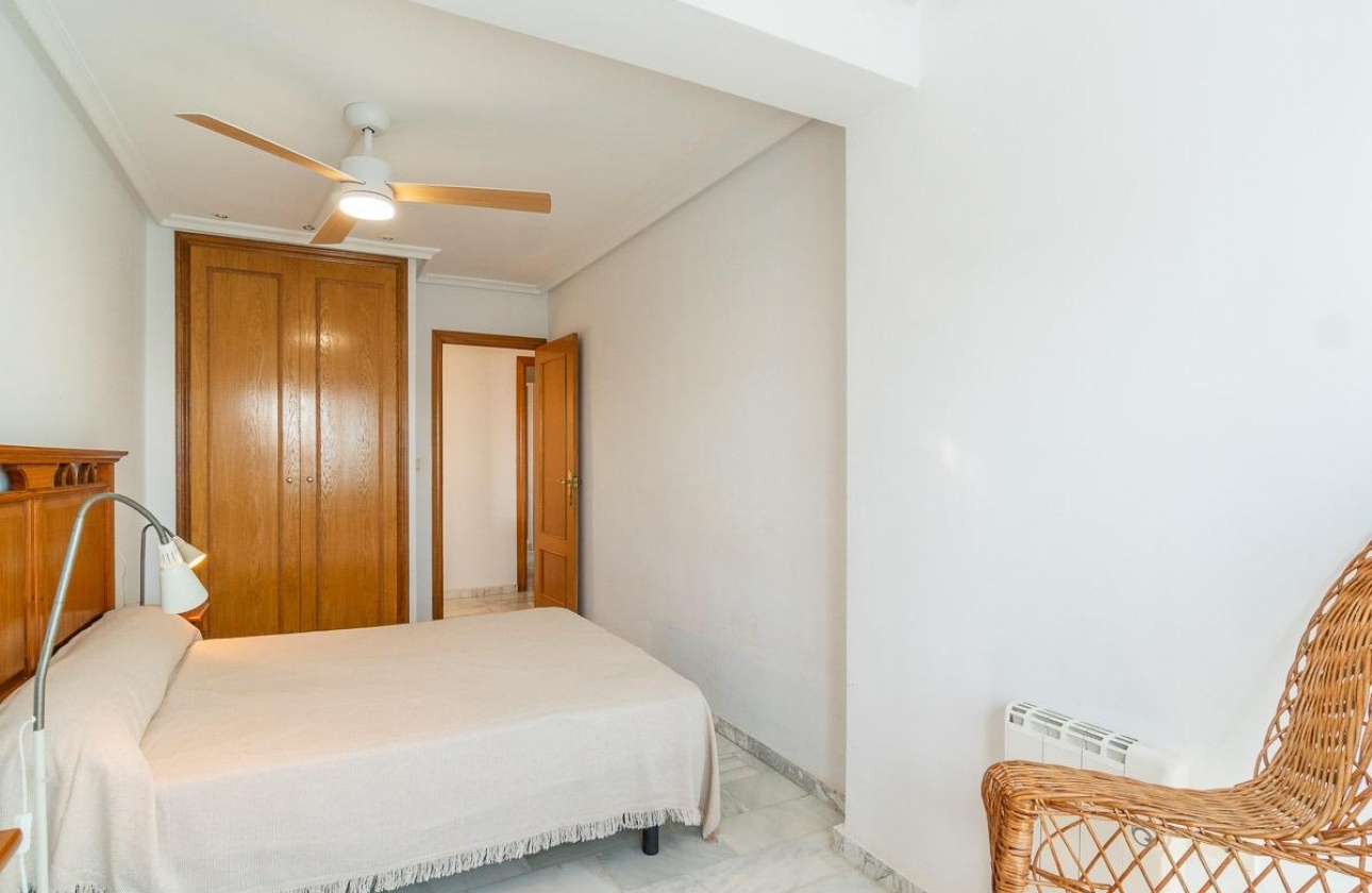 Rynek wtórny - Villa - Torrevieja - La Mata