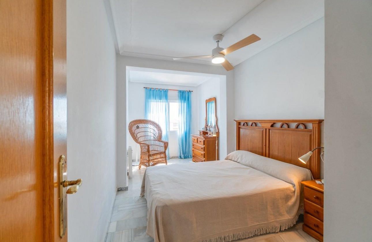 Rynek wtórny - Villa - Torrevieja - La Mata