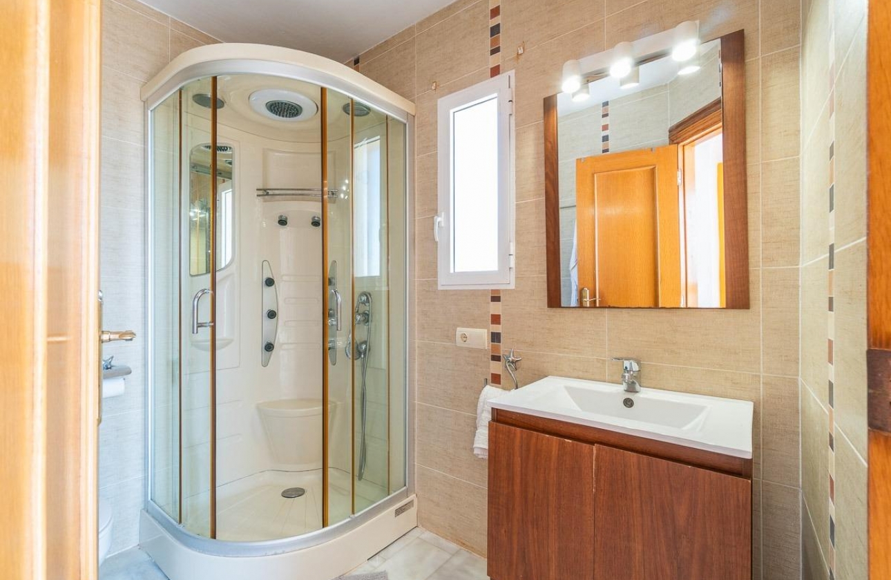 Rynek wtórny - Villa - Torrevieja - La Mata