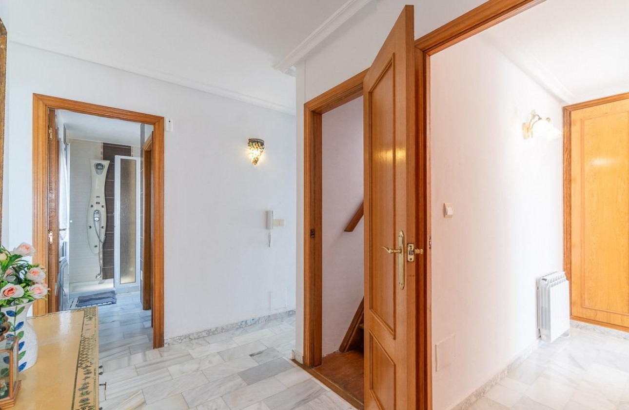 Rynek wtórny - Villa - Torrevieja - La Mata
