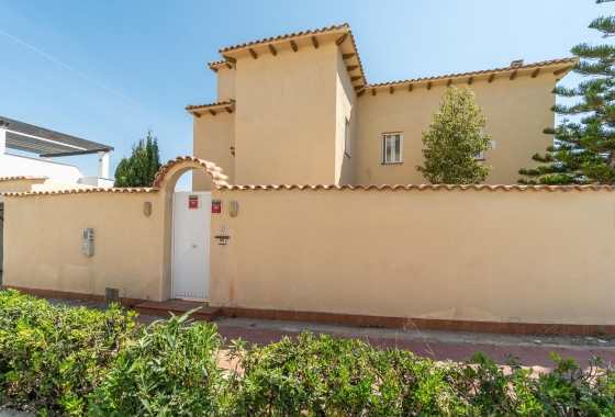 Rynek wtórny - Villa - Torrevieja - La Mata