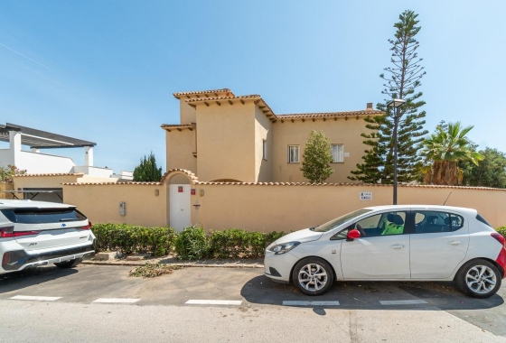 Rynek wtórny - Villa - Torrevieja - La Mata