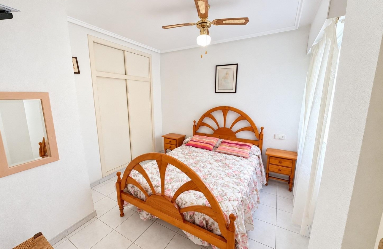 Rynek wtórny - Apartament - Torrevieja - Estacion de autobuses