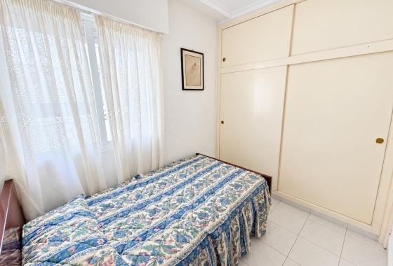 Rynek wtórny - Apartament - Torrevieja - Estacion de autobuses