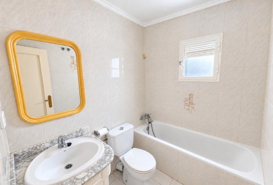 Rynek wtórny - Apartament - Torrevieja - Estacion de autobuses