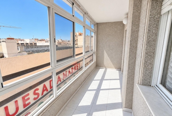 Rynek wtórny - Apartament - Torrevieja - Estacion de autobuses