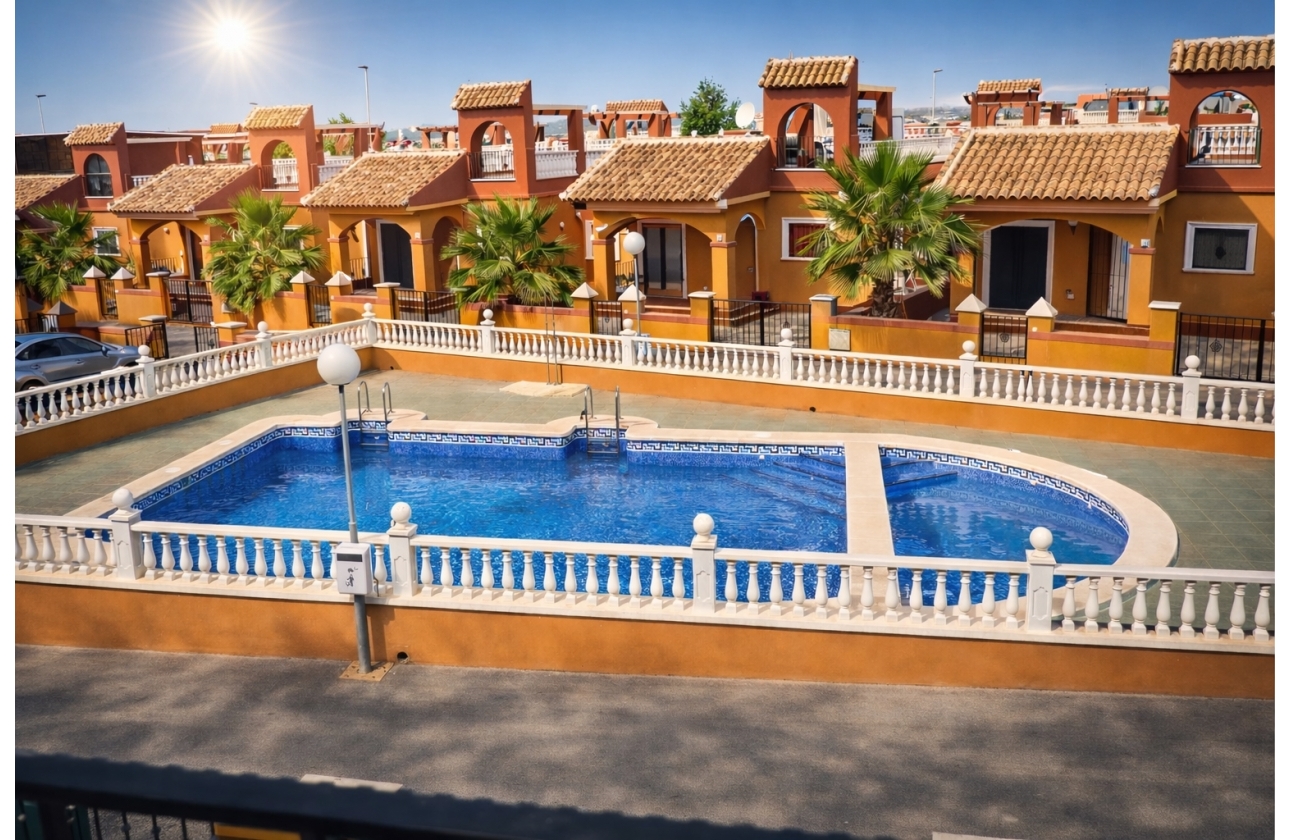 Resale - Terraced house - Torrevieja - Aguas Nuevas