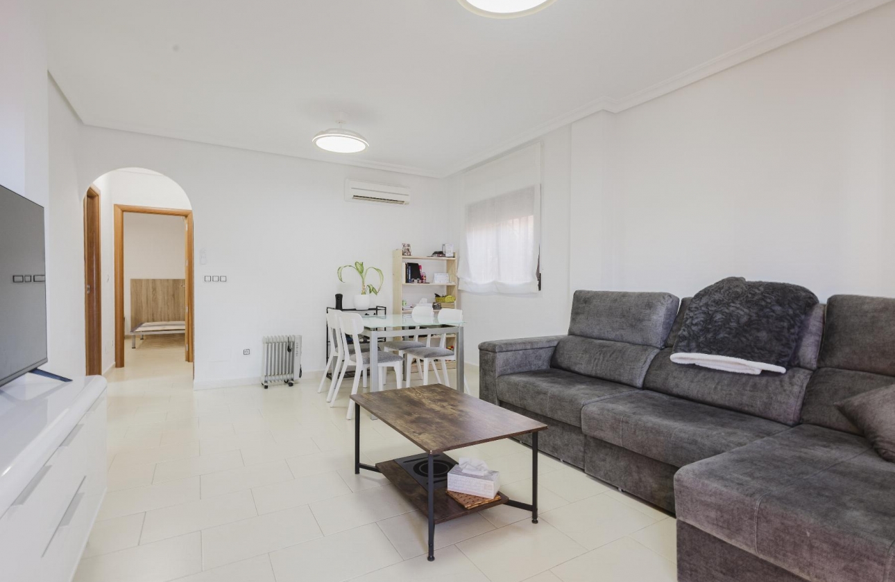Resale - Terraced house - Torrevieja - Aguas Nuevas