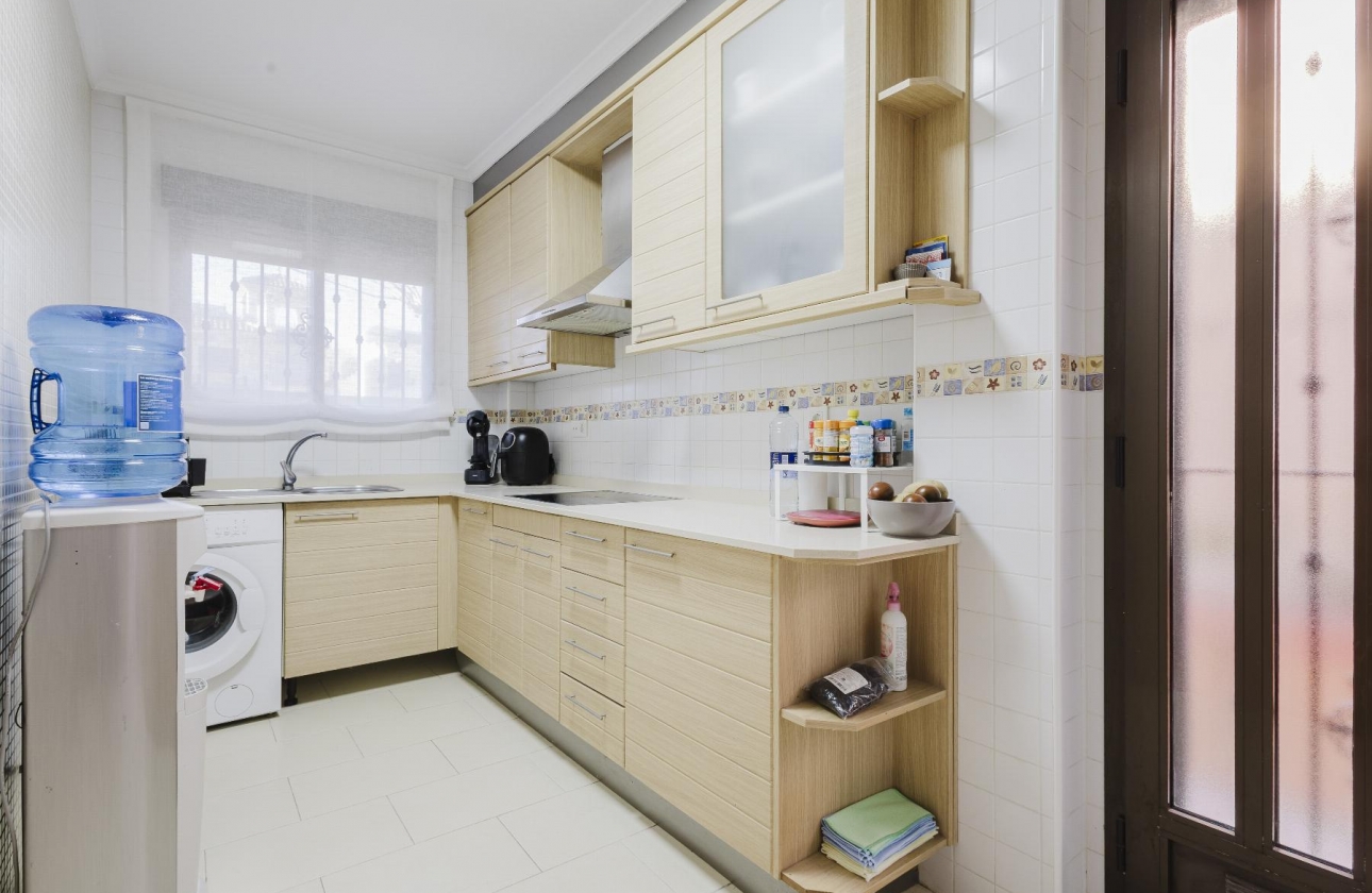 Resale - Terraced house - Torrevieja - Aguas Nuevas