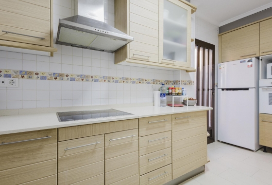 Resale - Terraced house - Torrevieja - Aguas Nuevas