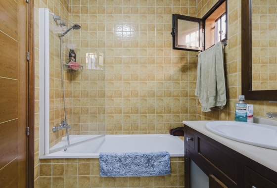 Resale - Terraced house - Torrevieja - Aguas Nuevas