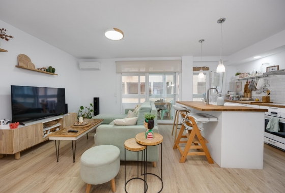 Resale - Apartment - Torrevieja - Playa De Los Naufragos