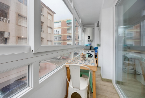 Resale - Apartment - Torrevieja - Playa De Los Naufragos