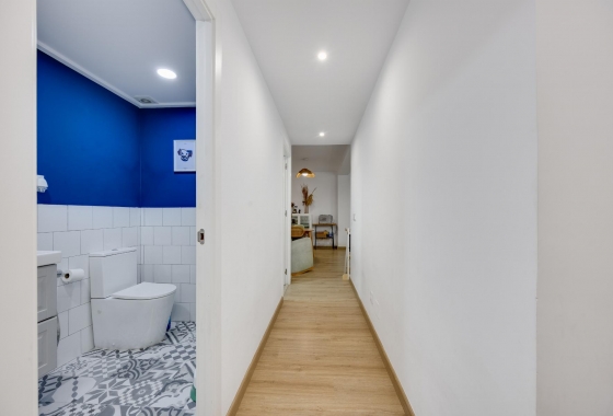 Resale - Apartment - Torrevieja - Playa De Los Naufragos