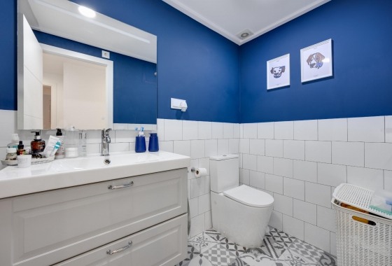 Resale - Apartment - Torrevieja - Playa De Los Naufragos