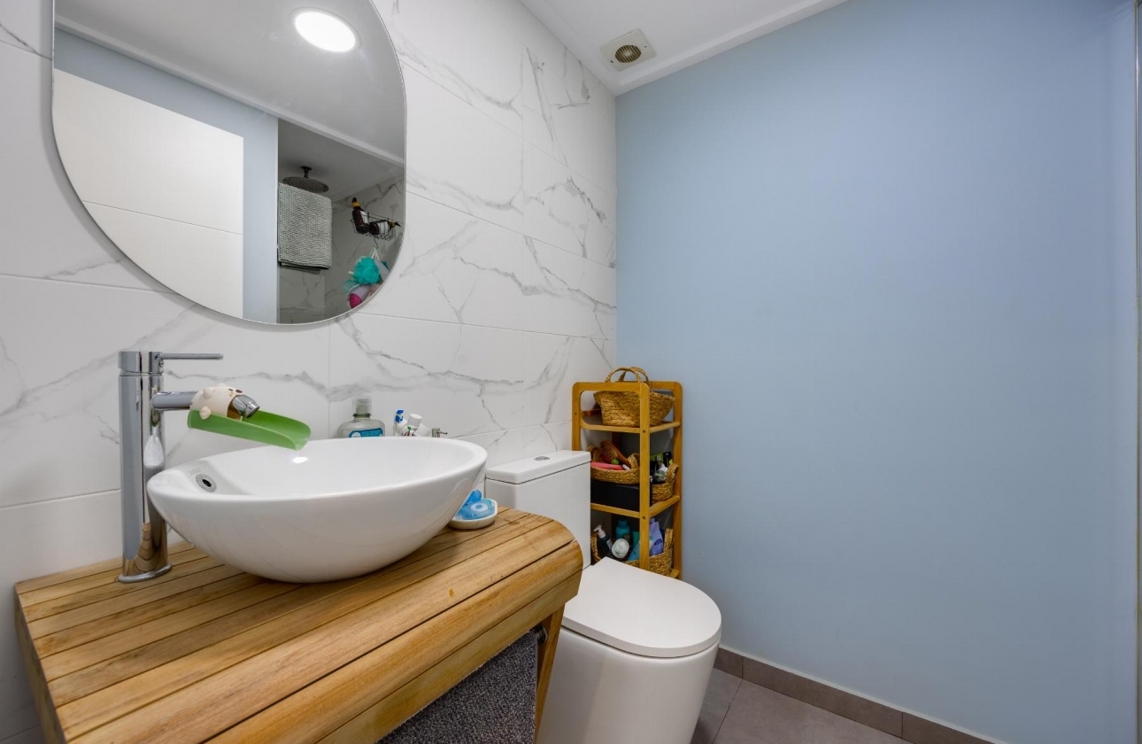 Resale - Apartment - Torrevieja - Playa De Los Naufragos