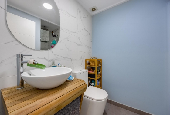 Resale - Apartment - Torrevieja - Playa De Los Naufragos