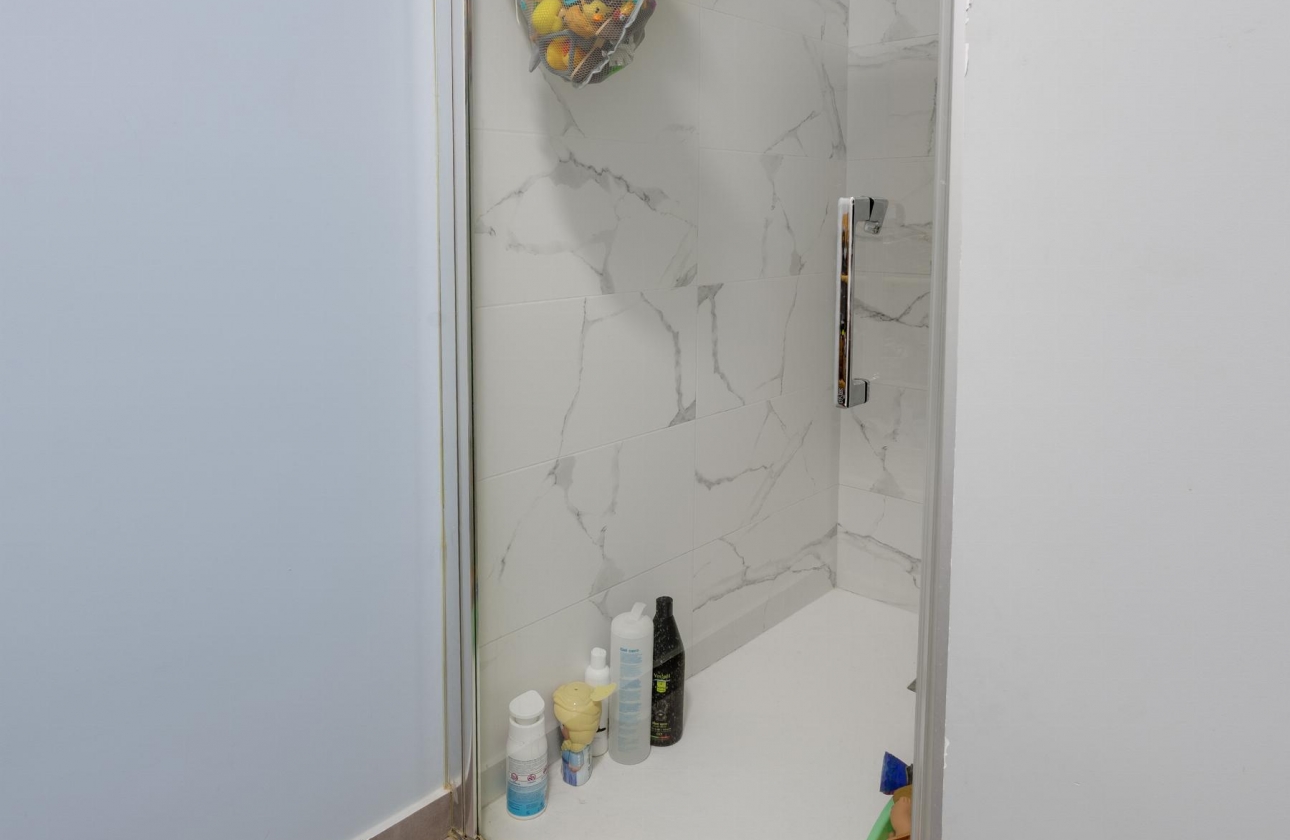 Resale - Apartment - Torrevieja - Playa De Los Naufragos