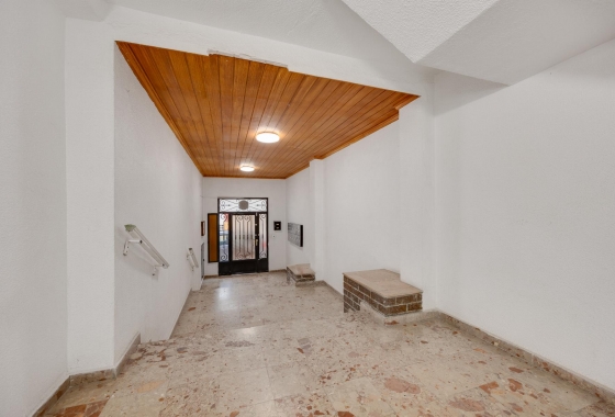 Resale - Apartment - Torrevieja - Playa De Los Naufragos