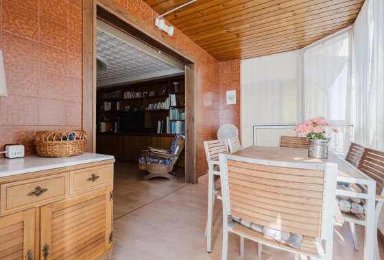 Resale - Apartment - Torrevieja - Acequion
