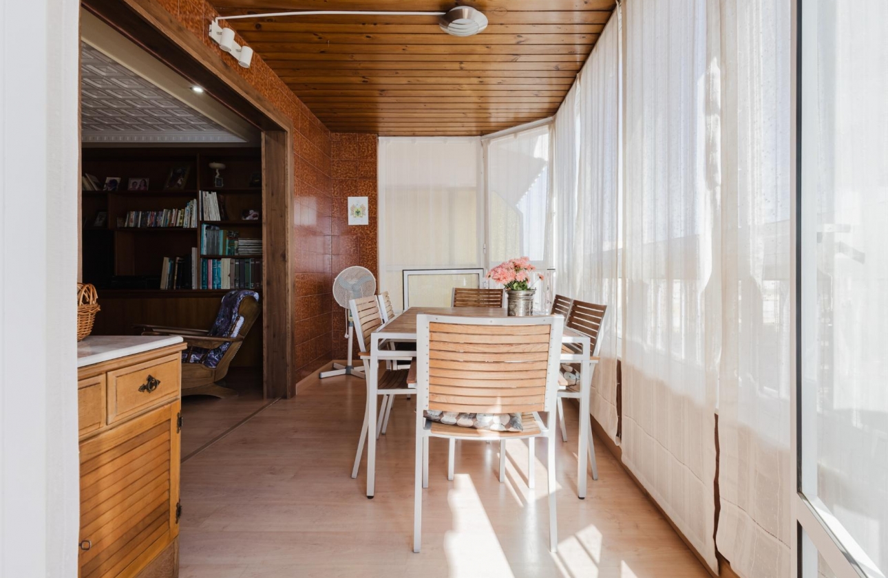 Resale - Apartment - Torrevieja - Acequion