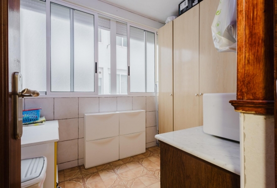 Resale - Apartment - Torrevieja - Acequion