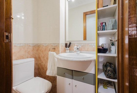 Resale - Apartment - Torrevieja - Acequion