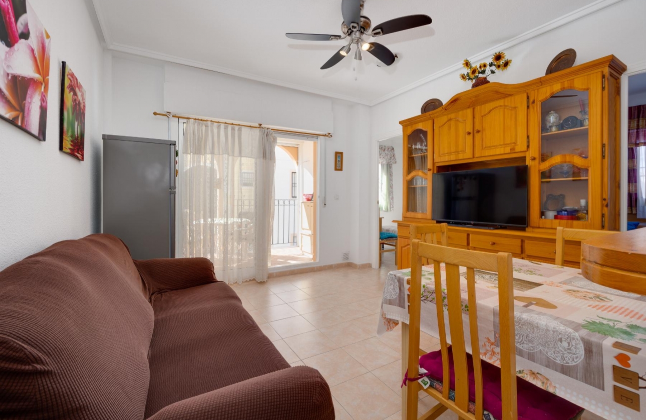 Resale - Bungalow - Torrevieja - Playa De Los Naufragos