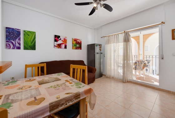 Resale - Bungalow - Torrevieja - Playa De Los Naufragos