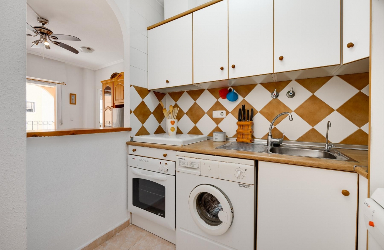 Resale - Bungalow - Torrevieja - Playa De Los Naufragos