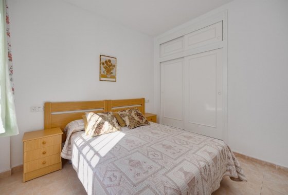 Resale - Bungalow - Torrevieja - Playa De Los Naufragos