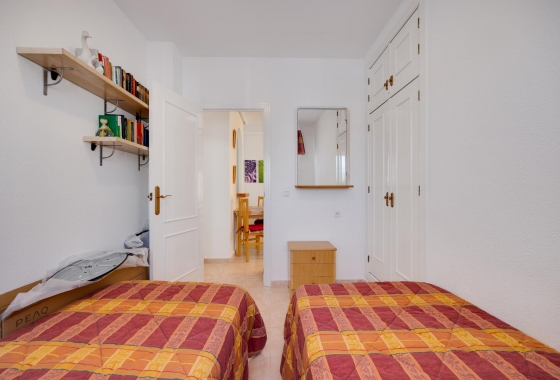 Resale - Bungalow - Torrevieja - Playa De Los Naufragos