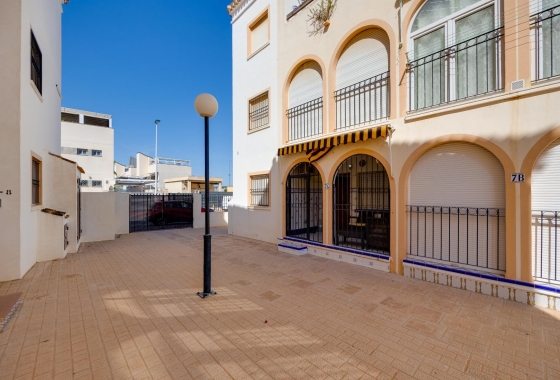 Resale - Bungalow - Torrevieja - Playa De Los Naufragos