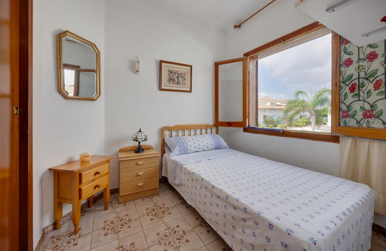 Resale - Bungalow - Torrevieja - Acequion
