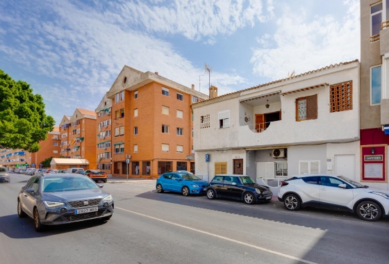 Resale - Bungalow - Torrevieja - Acequion