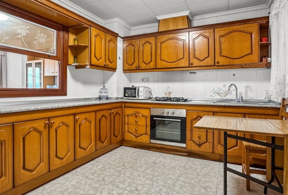 Resale - Apartment - Torrevieja - Playa de los Locos