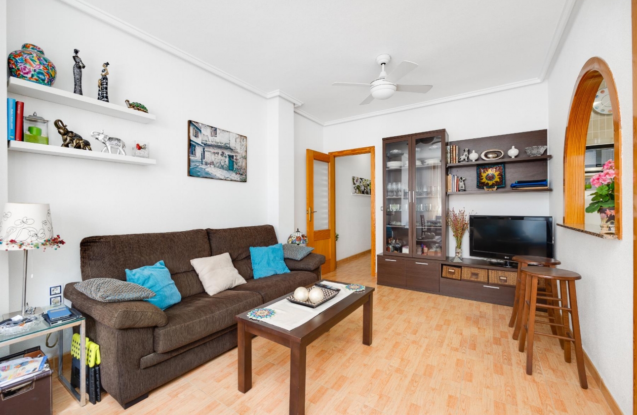 Resale - Apartment - Torrevieja - Acequion