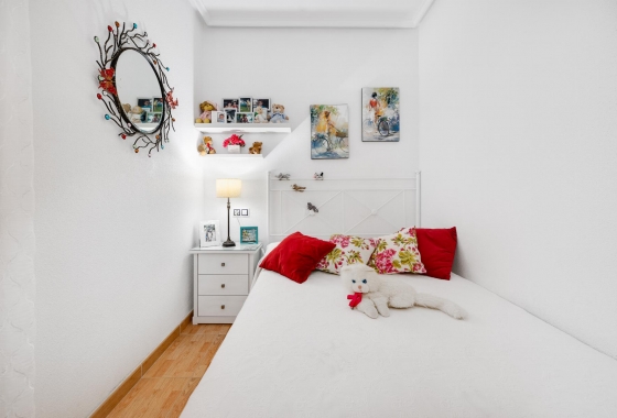 Resale - Apartment - Torrevieja - Acequion